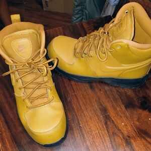 Nike Kids Yellow Boots